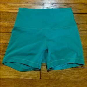 Lululemon bike shorts